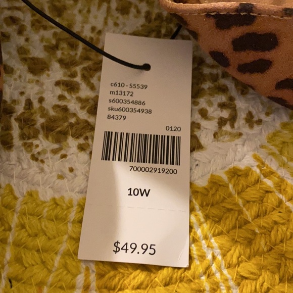 Brand new cute ankle tie shoes - Picture 4 of 4